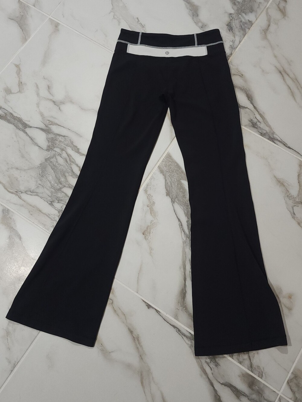 Women's Lululrmon Groove Black Flare Yoga Pants